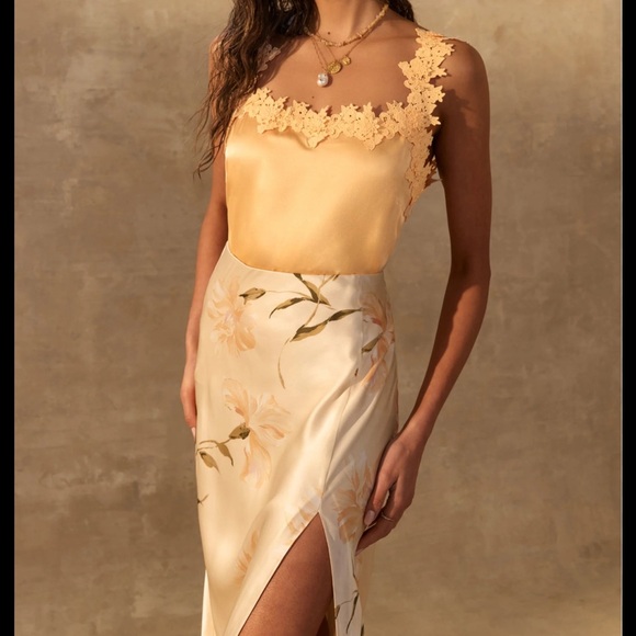 silk top peach pink - Picture 1 of 4
